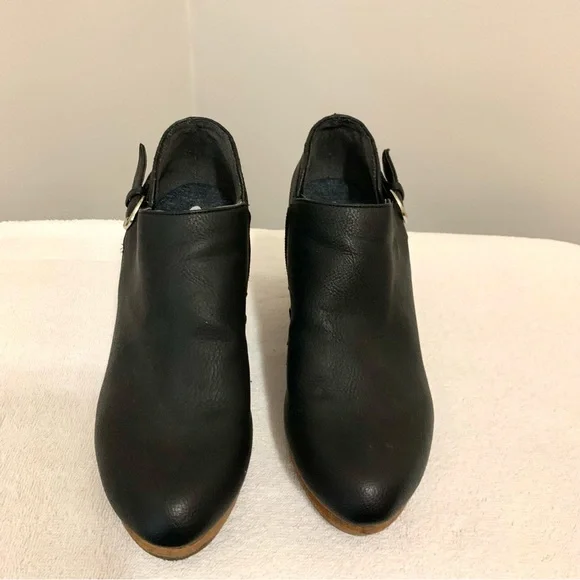 Dr Scholl’s Black Wedge Zip Ankle Shoe - Picture 2 of 10